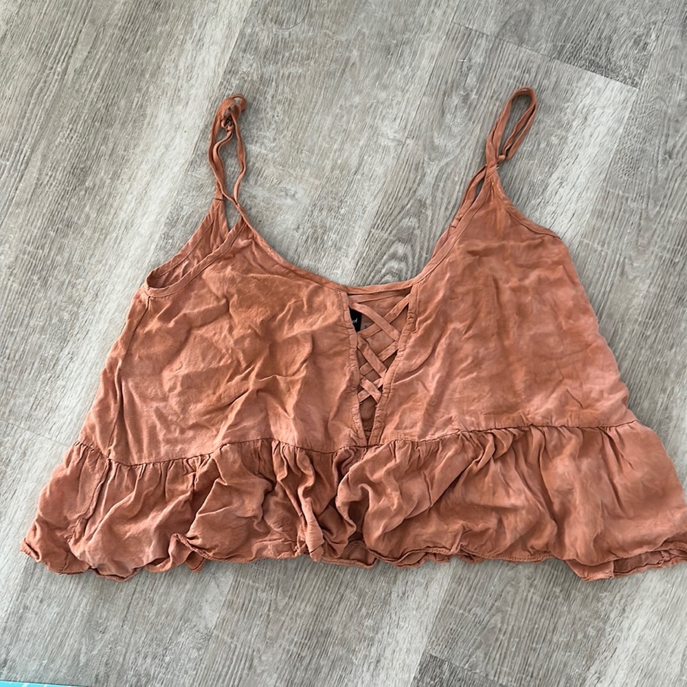 Dusty orange crop